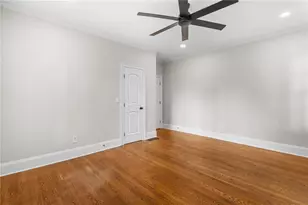 77 Peachtree Memorial Dr NW, Atlanta, GA 30309 - Photo 18
