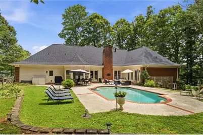 1040 Finnsbury Drive, Roswell, GA 30075 - Photo 44