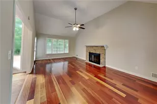 2916 Sope Creek Dr, Marietta, GA 30068 - Photo 2
