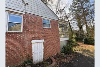 2169 Delowe Drive, Atlanta, GA 30344 - Photo 44