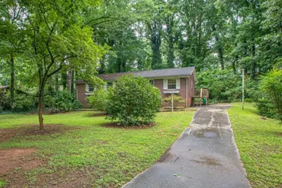442 Stonewood Drive, Stone Mountain, GA 30087 - Photo 2