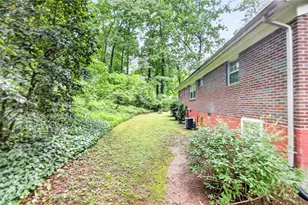 442 Stonewood Dr, Stone Mountain, GA 30087 - Photo 36