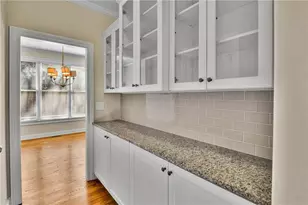 1660 Gilstrap Ln NW, Atlanta, GA 30318 - Photo 22