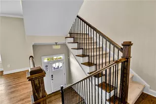 1660 Gilstrap Ln NW, Atlanta, GA 30318 - Photo 4