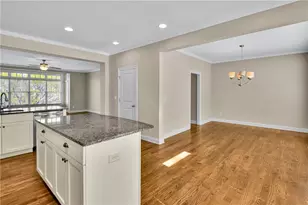 1660 Gilstrap Ln NW, Atlanta, GA 30318 - Photo 16