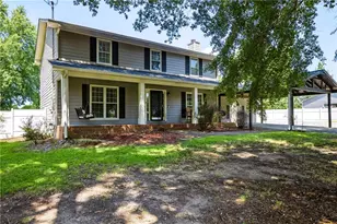 365 Timber Mill Cir, Carrollton, GA 30116 - Photo 1