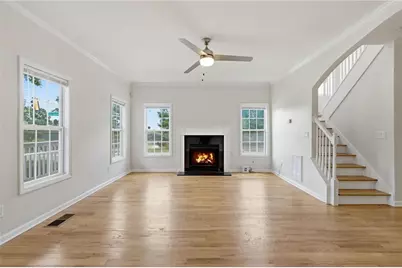 8 Weyman Avenue SW, Atlanta, GA 30315 - Photo 10