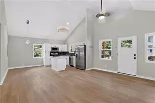 882 Tanner Dr, Scottdale, GA 30079 - Photo 36