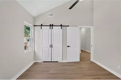 882 Tanner Dr, Scottdale, GA 30079 - Photo 10