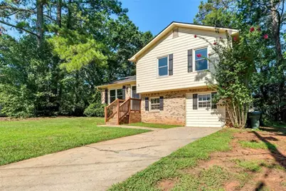 576 Dove Tail Court, Conyers, GA 30013 - Photo 2