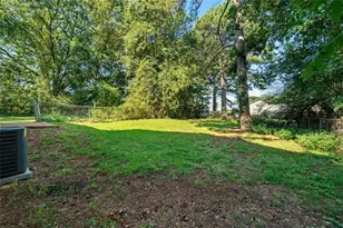 576 Dove Tail Ct, Conyers, GA 30013 - Photo 6