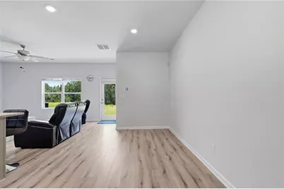 7548 Knoll Hollow Road, Lithonia, GA 30058 - Photo 6