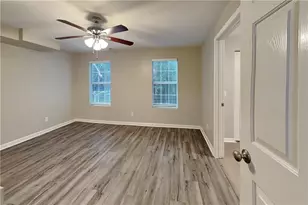 107 Laguna Springs Dr, Woodstock, GA 30188 - Photo 4