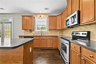 523 Misty Meadow Pl, Lilburn, GA 30047 - Photo 10