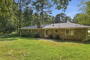 886 Oakhill Ct, Stone Mountain, GA 30087 - Photo 10