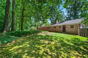 2737 Overlook Dr NE, Atlanta, GA 30345 - Photo 26
