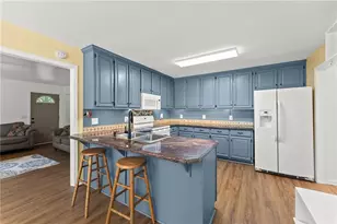 4945 McCoy Cir, Cumming, GA 30040 - Photo 16