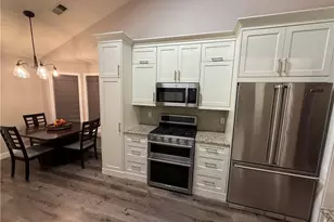 900 Grace Dr, Lawrenceville, GA 30043 - Photo 6