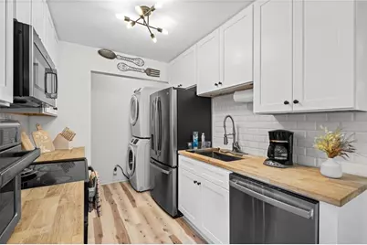 1166 Booth Road SW #209, Marietta, GA 30008 - Photo 6