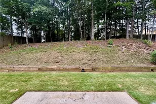 10920 Glenbarr Dr, Johns Creek, GA 30097 - Photo 28