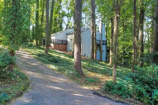210 Brandenburgh Cir, Roswell, GA 30075 - Photo 46