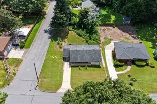 2074 Montrose Dr, East Point, GA 30344 - Photo 44