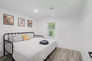 2074 Montrose Dr, East Point, GA 30344 - Photo 34
