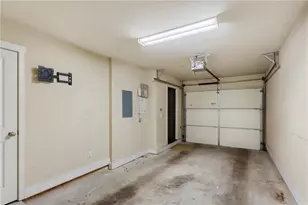 221 Semel Cir NW, Atlanta, GA 30309 - Photo 32