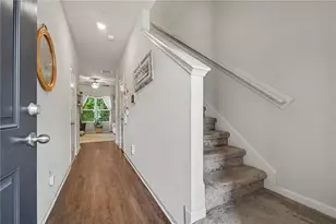 209 Highwood Ln, East Point, GA 30344 - Photo 10
