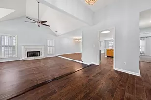 190 Glen Holly Dr, Roswell, GA 30076 - Photo 4