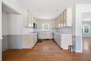 2685 Farmington Dr SW, Marietta, GA 30008 - Photo 14