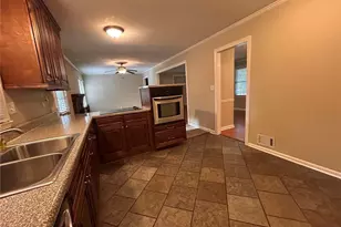 995 Melody Ln, Roswell, GA 30075 - Photo 10