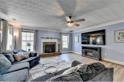 290 Lake Valley Drive SW, Loganville, GA 30052 - Photo 8