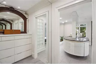 2960 Pharr Court South NW #N6 & N8, Atlanta, GA 30305 - Photo 36