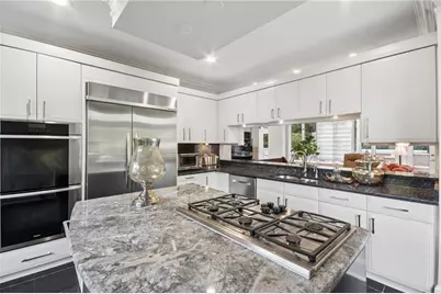 2960 Pharr Court South NW #N6 & N8, Atlanta, GA 30305 - Photo 18