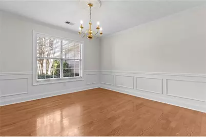 895 Scenic Lake Drive, Lawrenceville, GA 30045 - Photo 10