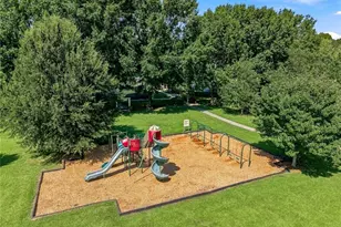 1044 Meadow Club Ct, Suwanee, GA 30024 - Photo 102