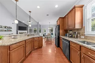 7525 Brookstone Cir, Flowery Branch, GA 30542 - Photo 14