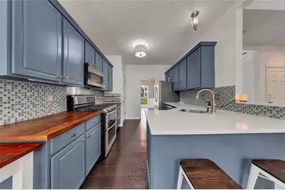 7211 Meadow Gate Way, Woodstock, GA 30189 - Photo 12