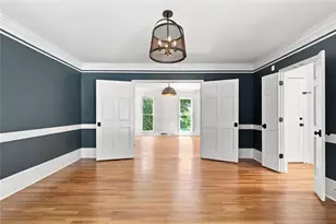 7680 Dunvegan Close, Sandy Springs, GA 30350 - Photo 10