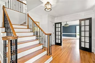 7680 Dunvegan Close, Sandy Springs, GA 30350 - Photo 4