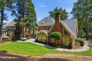 7680 Dunvegan Close, Sandy Springs, GA 30350 - Photo 56