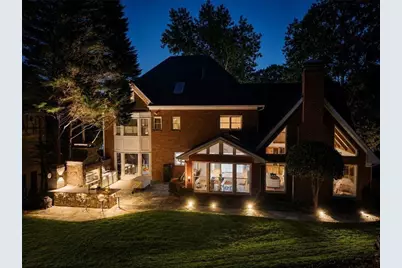 7680 Dunvegan Close, Sandy Springs, GA 30350 - Photo 52