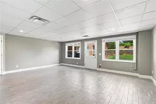 7680 Dunvegan Close, Sandy Springs, GA 30350 - Photo 46