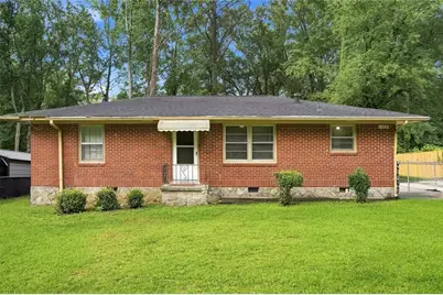 126 E Mimosa Drive, Jonesboro, GA 30236 - Photo 1