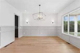 2467 Edwards Dr NW, Atlanta, GA 30318 - Photo 8