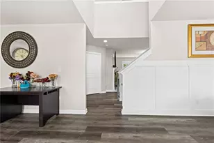 44 Fox Crk Dr, Braselton, GA 30517 - Photo 2