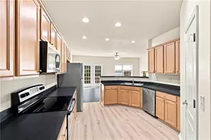 2747 Cedar Dr, Lawrenceville, GA 30043 - Photo 8