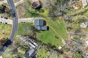 1349 Ashbrook Dr, Lawrenceville, GA 30043 - Photo 4