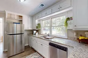 186 S Forest Ave S, Social Circle, GA 30025 - Photo 14